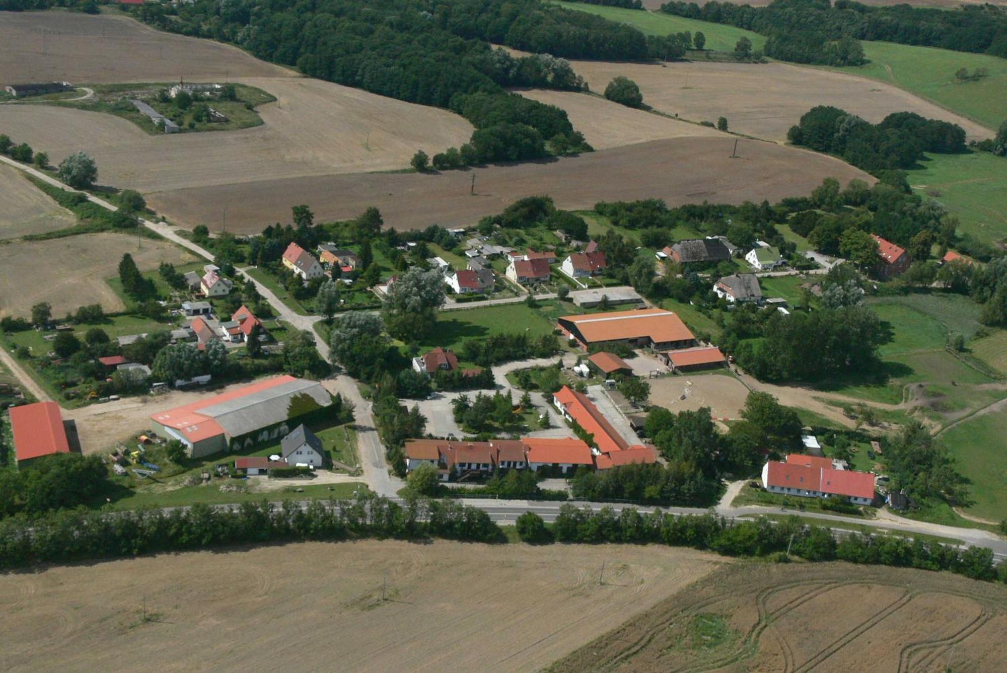 Landpension Dubnitz - Ferienwohnung 1 Sassnitz Zewnętrze zdjęcie